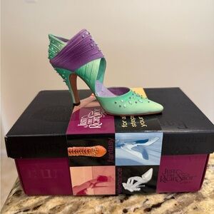 JTRS - Spring Raine, Lavender